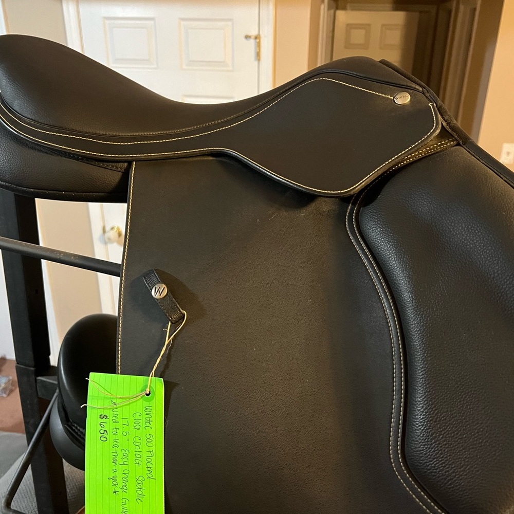 17.5” seat Wintec 500 close contact saddle.